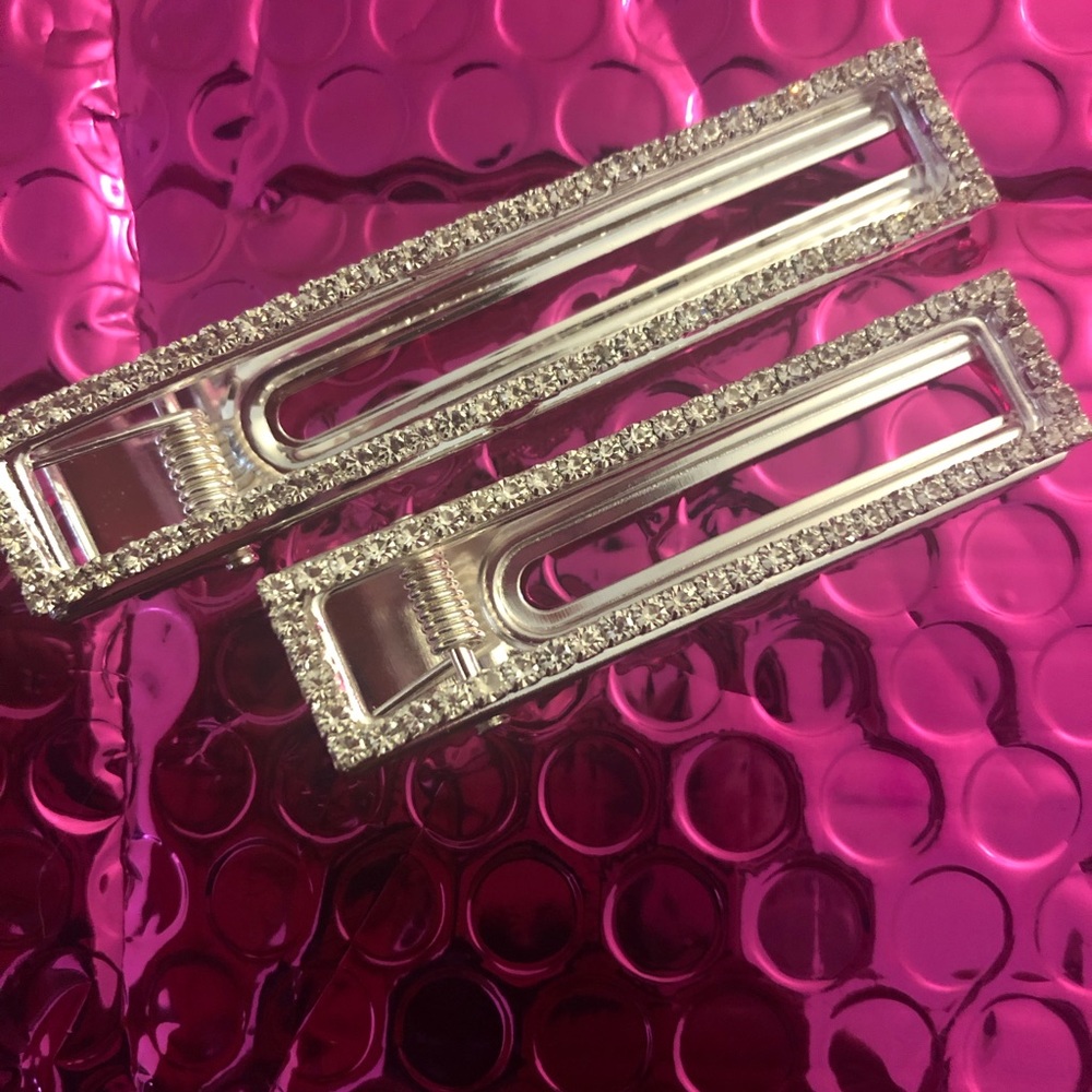 Hair pins